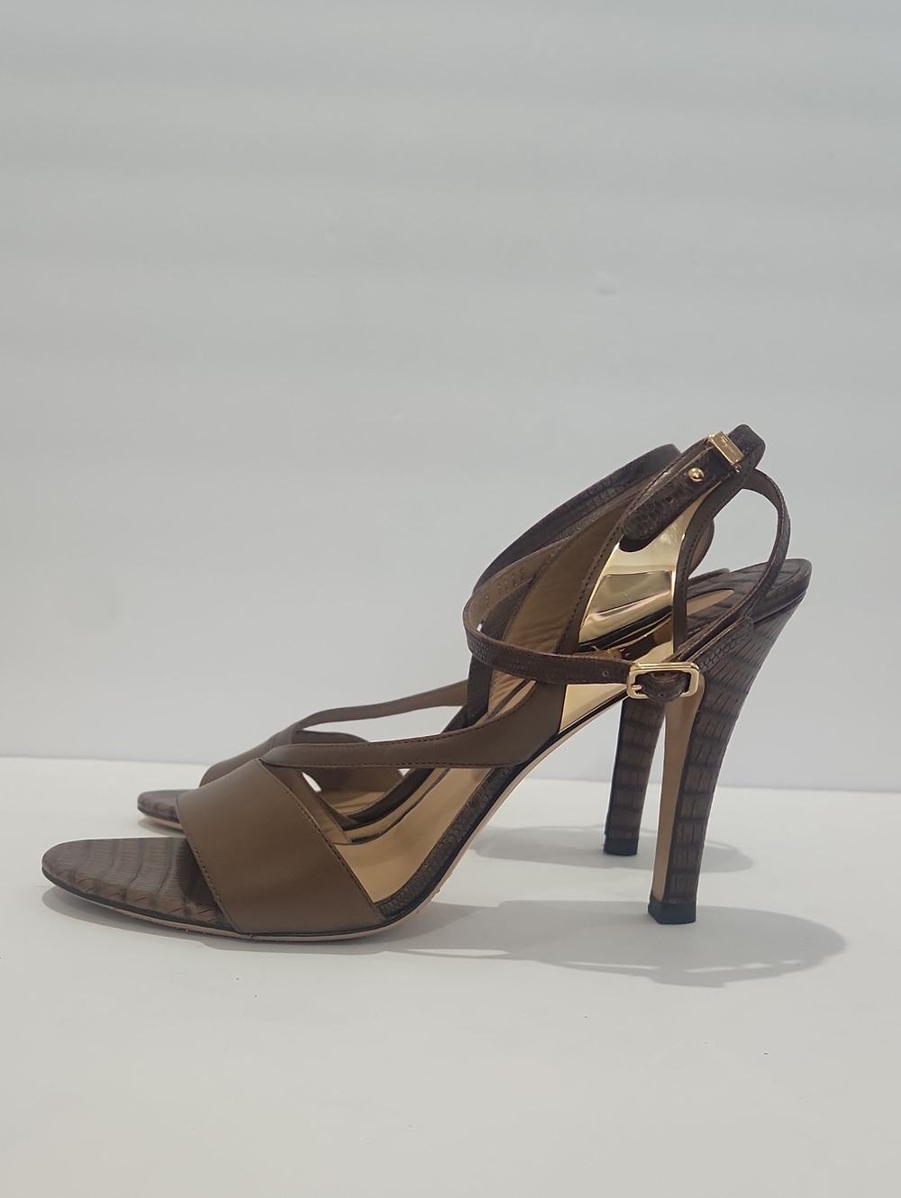Salvatore Ferragamo Lizard Embossed Leather Heels - Picture 2 of 16